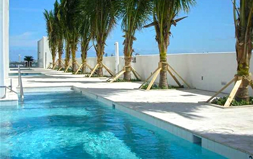 Splendid swimming pool