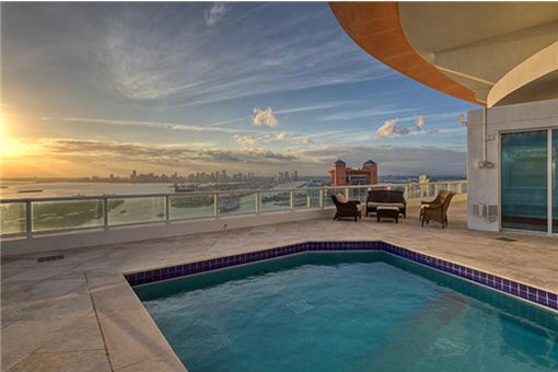 Lovely pool overlooking the rooftops of Miami Beach