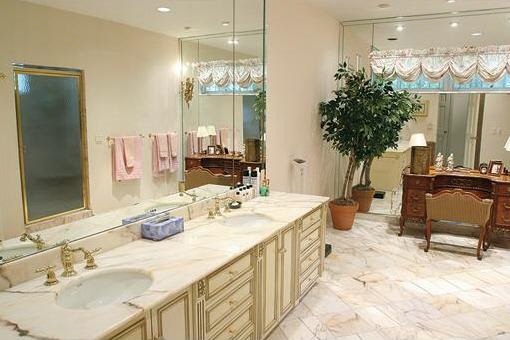 Bathroom with big mirrors
