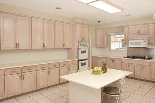Modern kitchen