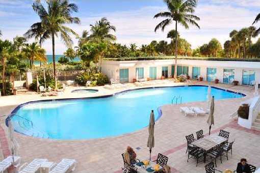 apartment in Bal Harbour