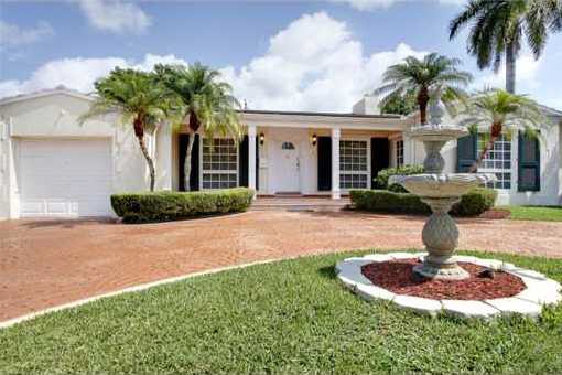 villa in Coral Gables