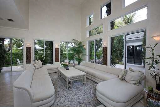 Bright, spacious rooms