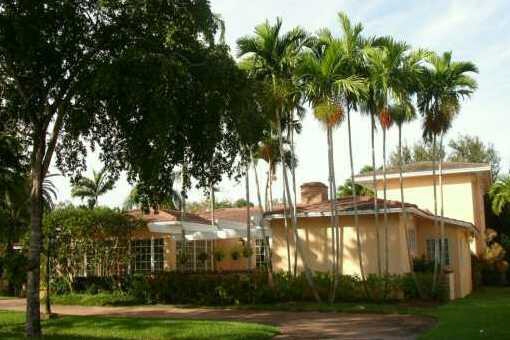 villa in Coral Gables