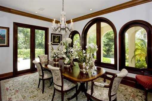 Decorative dining room