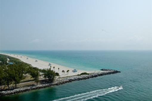 apartment in Bal Harbour