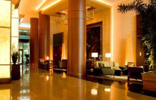 Spacious entrance hall