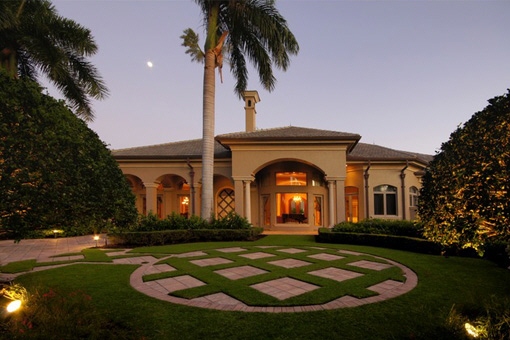 Unique villa with garden with highlighted palm...