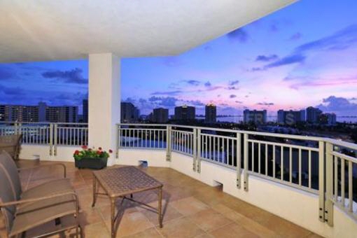 apartment in Sarasota