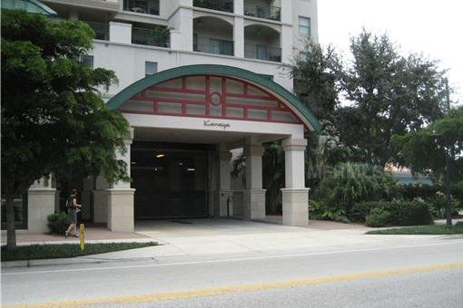 apartment in Sarasota for sale