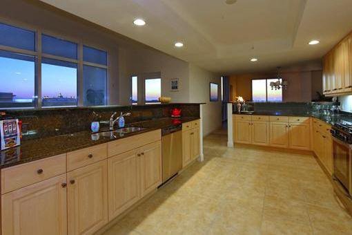 Spacious kitchen