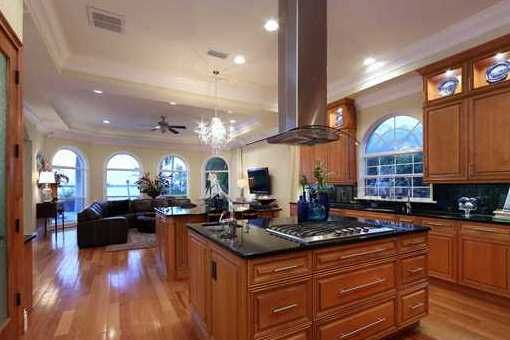 Large kitchen