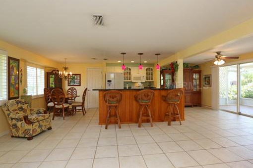 Open style kitchen with spacious dining area