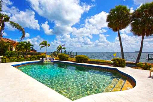 Beautiful pool overlooking the bay