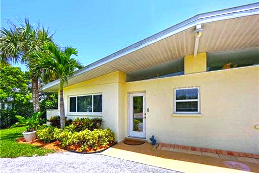 house in Holmes beach