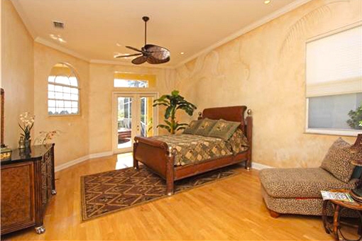 Beautiful and spacious bedroom