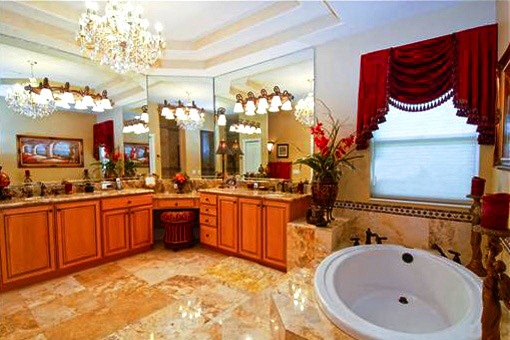 Luxurious bathroom with tiled floor