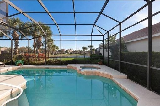 Beautiful private pool in Fort Myers