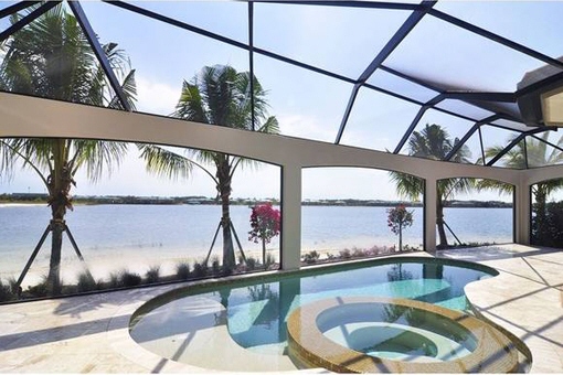 Large terrace to relax in Fort Myers