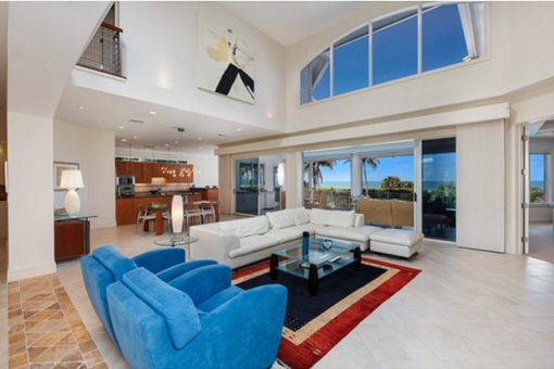 Living room with view to kitchen